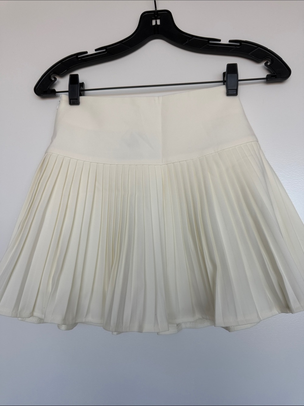 Tennis Skort - Cream Pleated Mini Skirt XXS